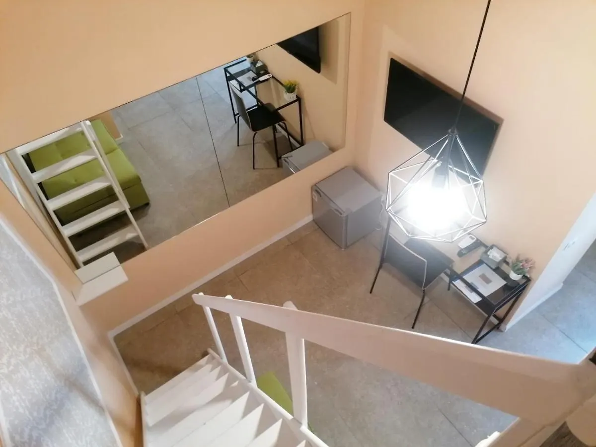 Amedeo Square Bed & Breakfast Naples