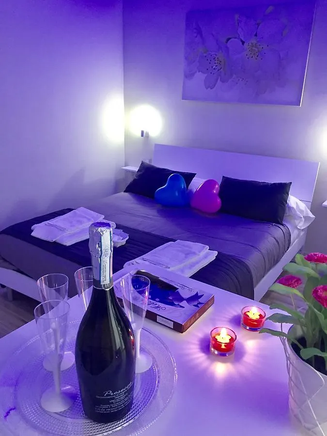 Amedeo Square Bed & Breakfast Naples Italy