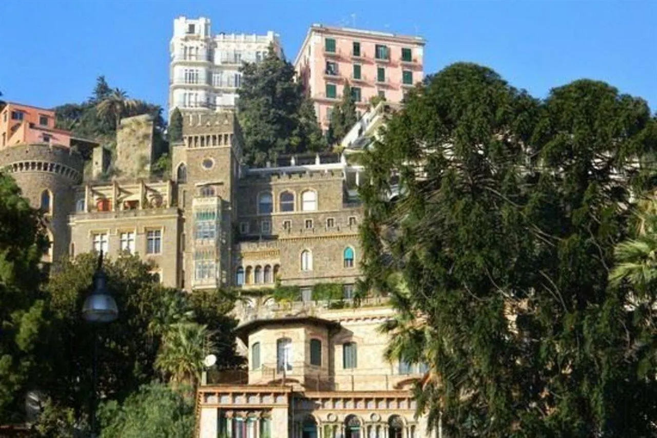 Amedeo Square Bed & Breakfast Naples 3*,