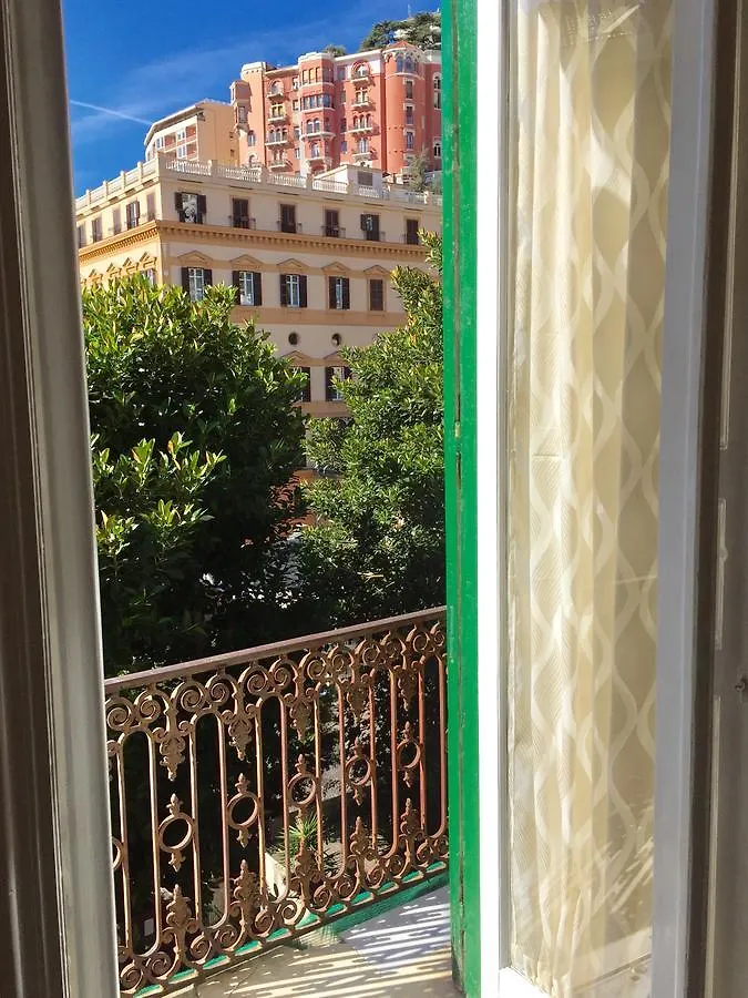 Bed and Breakfast Amedeo Square Neapol Nocleg ze śniadaniem